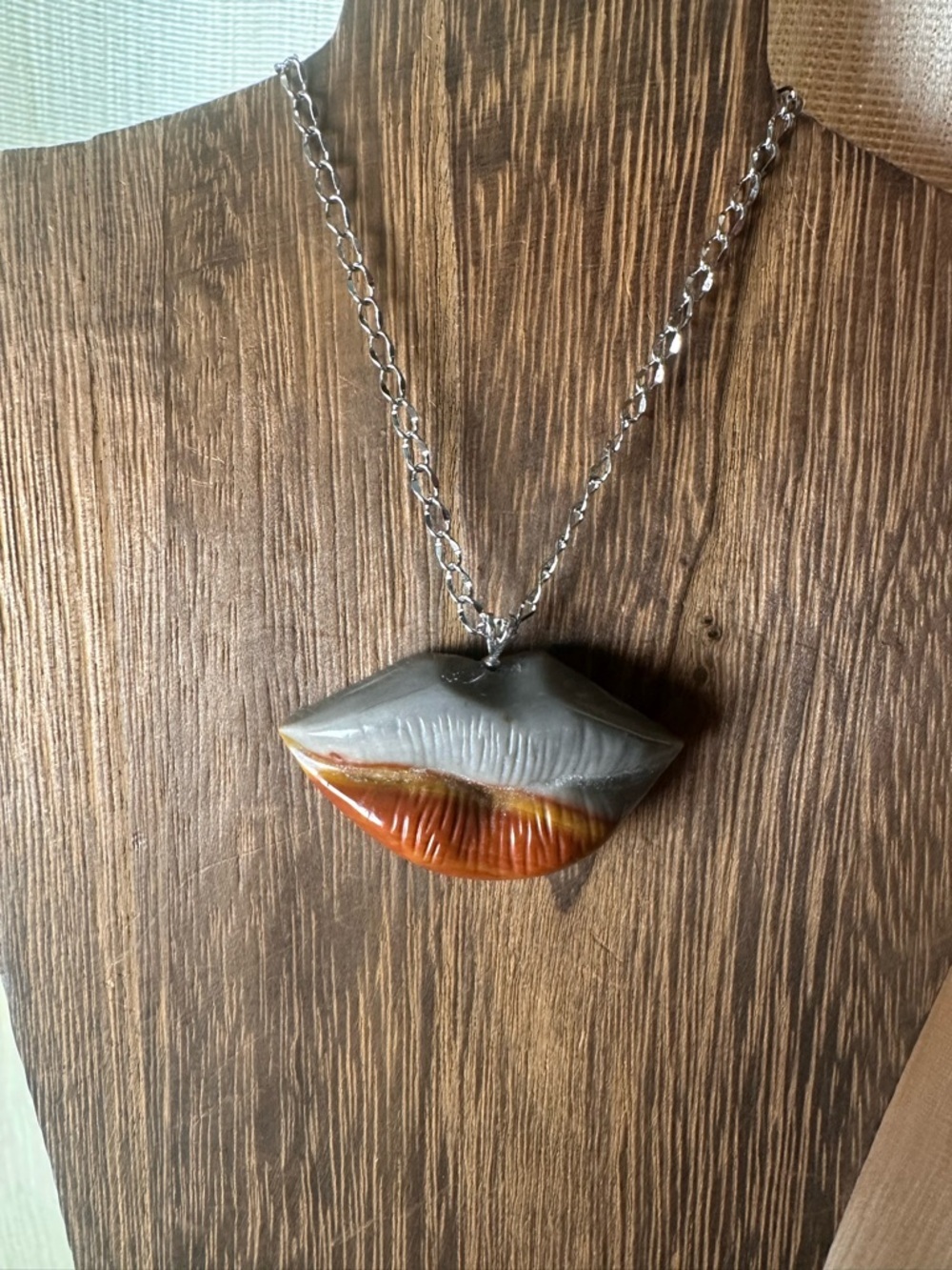 Alashan Agate Lips Pendant Necklace on Sterling Silver Bail and Stainless Steel - Picture 5 of 11